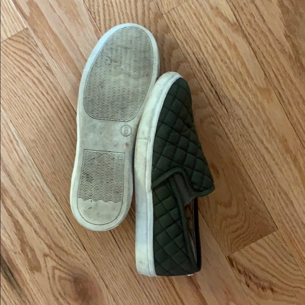 Target sneakers - Picture 3 of 3
